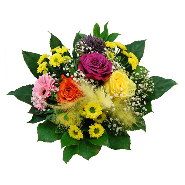 Außergewöhnlicher, faszinierender Blumenstrauß mit großen Rosen - ein Blickfang. Blumen in Komplementärfarben Lila, Orange und Gelb schaffen eine ungewöhnliche, mysteriöse und sinnliche Atmosphäre im Raum. 